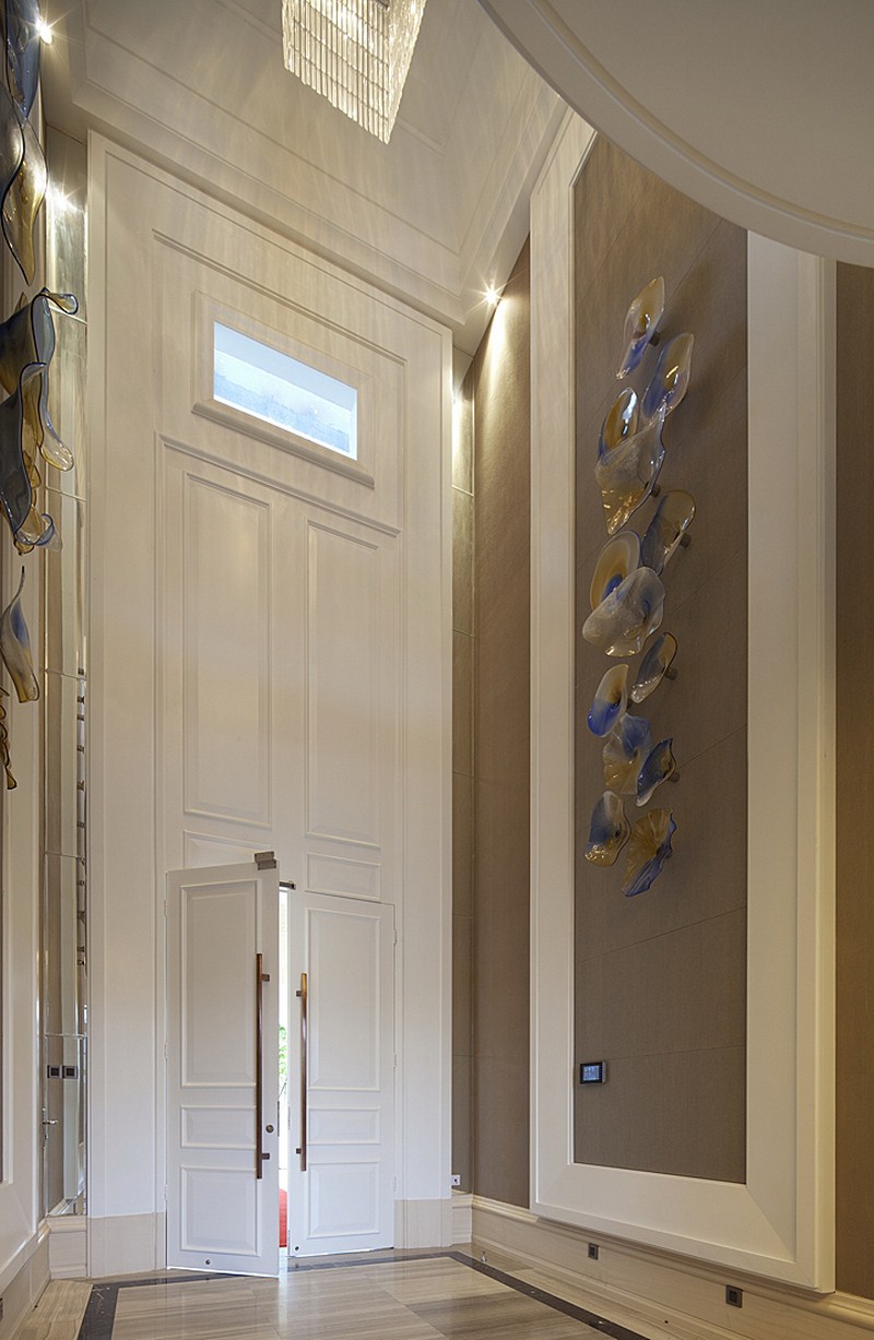 ������P-1